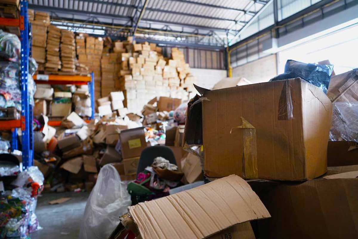 ORTICATDÉBARRAS : Entreprise spécialisée dans le débarras et vide-maison en Île-de-France et les alentours : maison, appartement, grenier, garage, locaux professionnels … Forts de plusieurs années d’expérience, nous sommes spécialisée dans le débarras intégral de logement et de locaux professionnels.Que ce soit pour vider une maison après un déménagement, dans le cadre de successions, de décès, de départs en maison de retraite ou simplement pour faire de la place, notre équipe professionnelle met tout en œuvre pour vous offrir un service de qualité, respectueux de vos besoins et des lieux. Nous proposons nos services sur mesure de façon à couvrir des besoins divers selon les situations, aussi bien pour les particuliers que pour les entreprises.